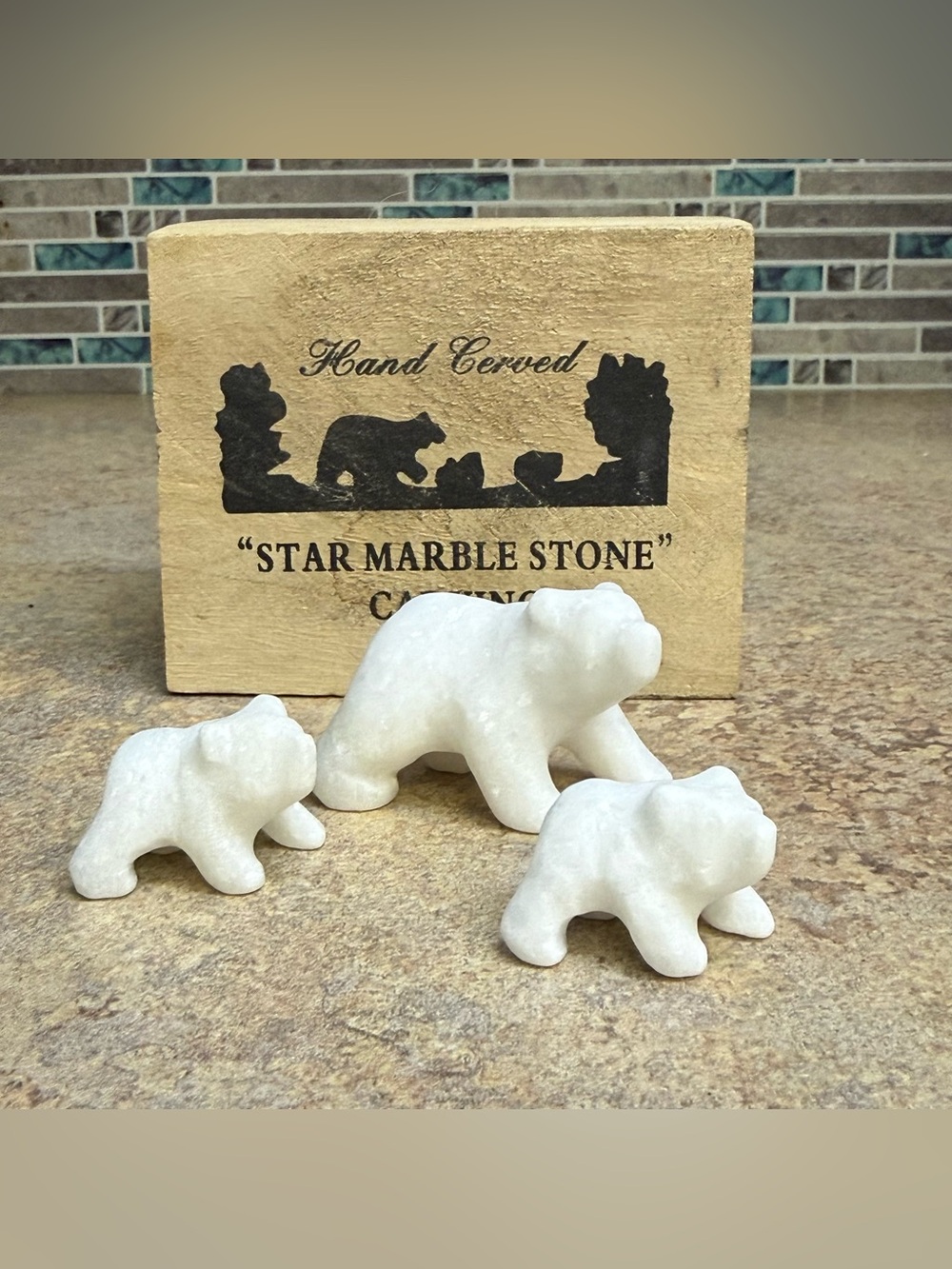 Star Marble Stone Carvings Hand Carved Polar Bear Family 3-Piece Set with Box